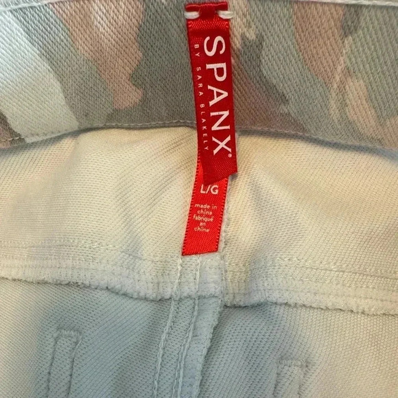 SPANX BLUSH BLOOM Jeanish Leggings Floral Pink and Grey Skinny, Size Large - Picture 7 of 10